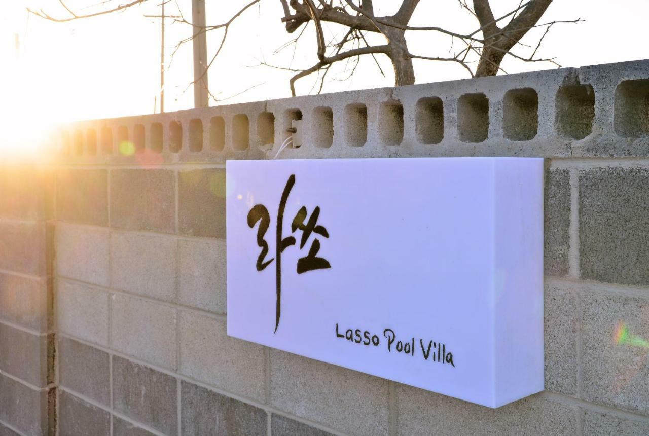 Lasso Pool Villa Sokcho Exterior foto